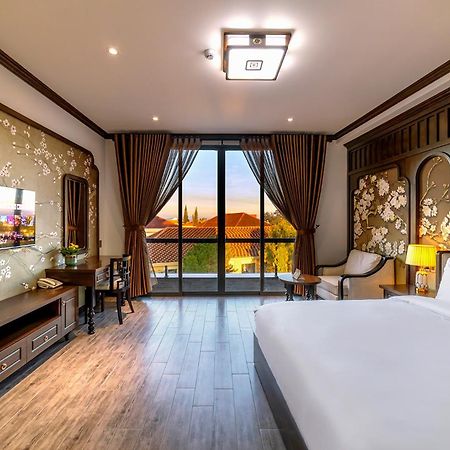 Отель Le House Dalat Экстерьер фото