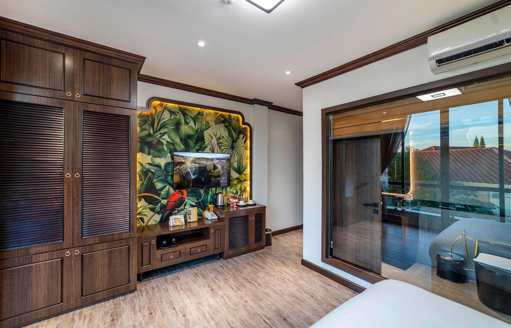 Отель Le House Dalat Экстерьер фото